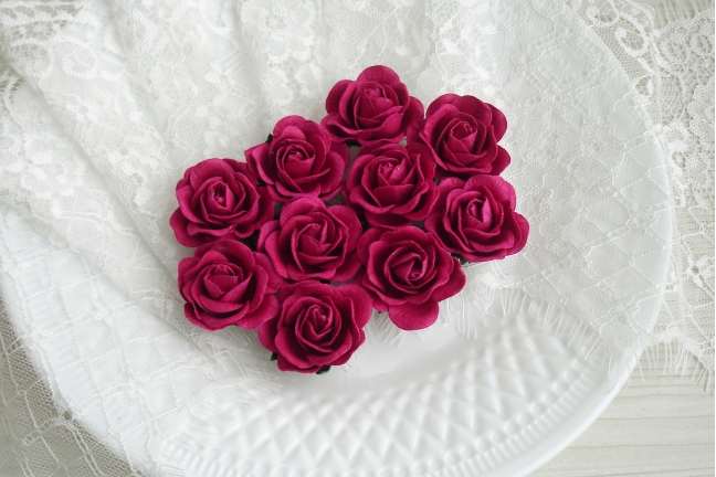Шпалерная Роза  3,5 см Цвет Ярко -розовый
